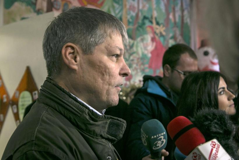 Cioloș, aşteptat de Nicuşor să fie şef la USR