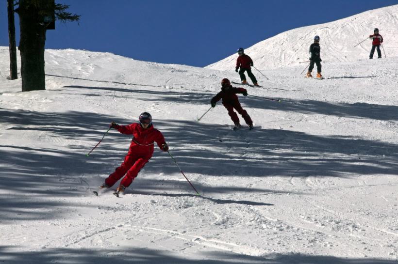 Informaţii pentru amatorii de schi - Starea pârtiilor din Poiana Braşov