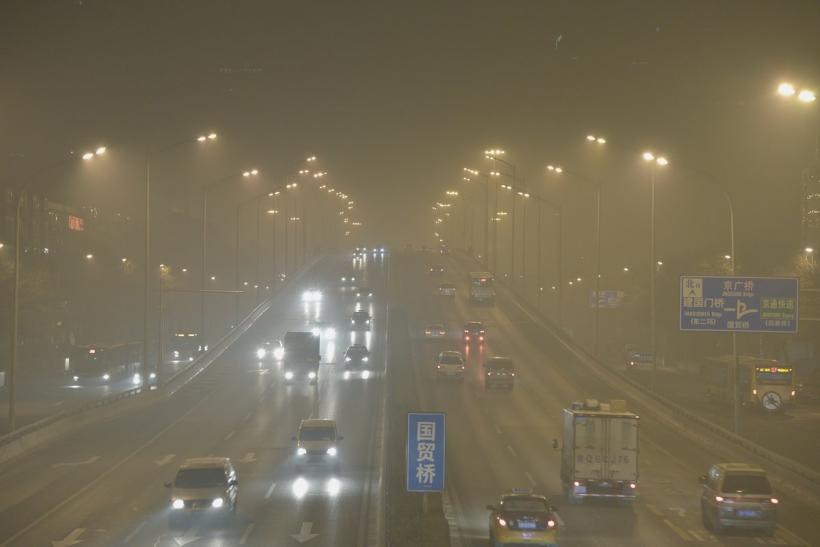 ALERTĂ ROŞIE de poluare la Beijing