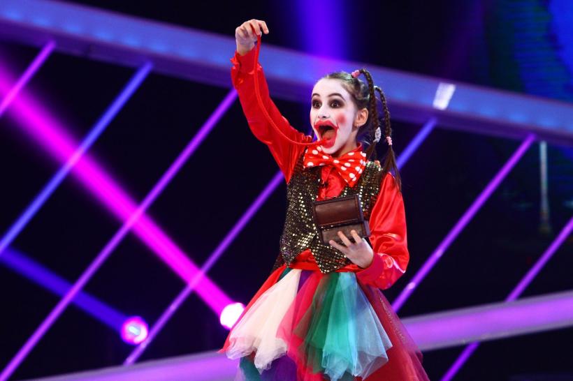 Finala Next Star: Cei mai buni 15 concurenți luptă pentru 20.000 de euro! 18560491