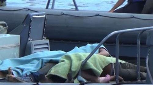O nouă tragedie în Marea Mediterană: 7 migranţi morţi, alţi 300 au fost salvaţi 