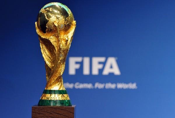 FIFA dorește ca doar căpitanul echipei să discute cu arbitrul