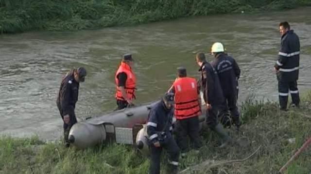 Giurgiu: Cadavrul unei femei a fost găsit plutind pe râul Neajlov; IPJ a deschis o anchetă