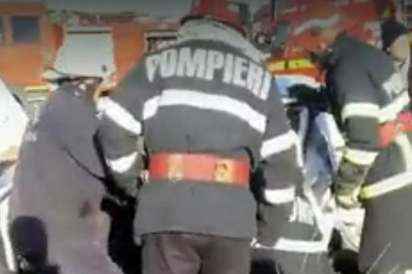 VIDEO - Buzău: Accident grav pe DN2; doi morţi şi patru răniţi