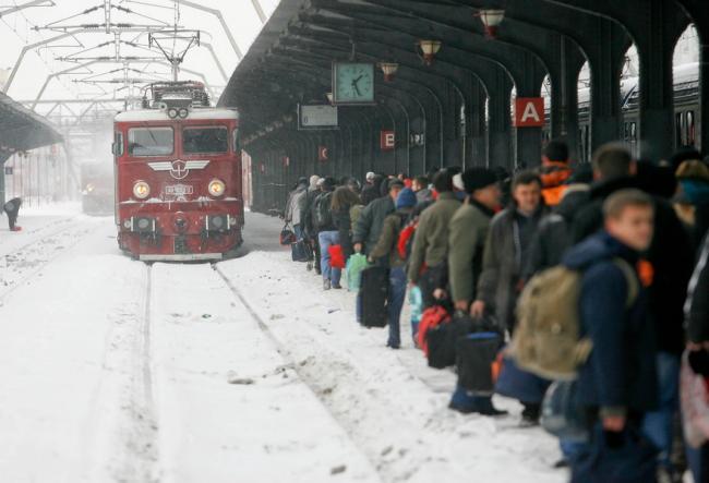 CFR Călători: 81 de trenuri de călători au fost anulate duminică după-amiază 