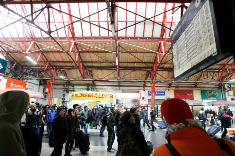 CFR Călători a anulat 40 de trenuri; unele curse pot înregistra întârzieri la destinaţie