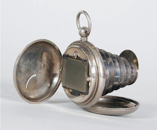 Gadget din 1886, cameră foto cât un ceas de buzunar