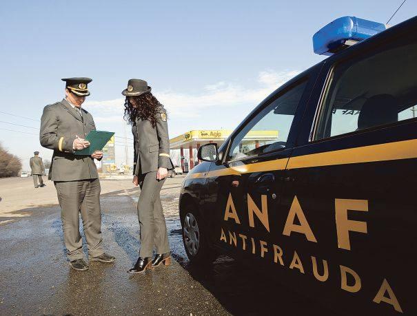 Locuri de munca la ANAF. Se cauta 132 de inspectori antifraudă