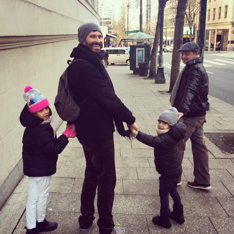 Pentru cine şi de ce a gătit chef Nicolai Tand sarmale şi piftie... tocmai în SUA! 18563504