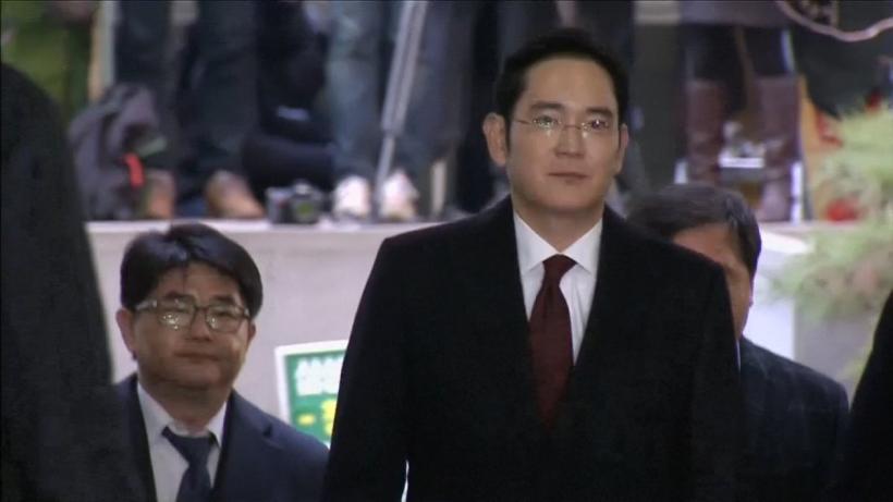 Samsung, implicat în uriaşul scandal de corupţie din Coreea de Sud