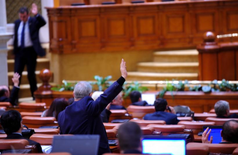 Parlamentul a aprobat ancheta parlamentară privind rectificările bugetare din 2016