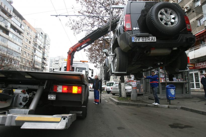 Sindromul mașinilor parcate pe linia de tramvai, în București