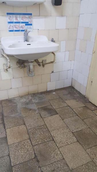 GALERIE FOTO: Spitalul Judeţean Arad arată ca un lagăr de exterminare 18564962