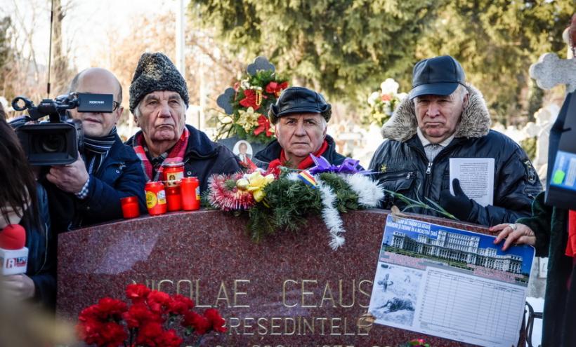 GALERIE FOTO - 99 de ani de la naşterea lui Nicolae Ceauşescu 18565074