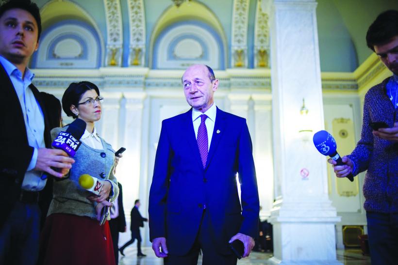 Băsescu şi-a anunţat capitularea