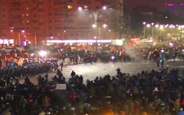 Zeci de persoane, audiate în timpul nopții, după violențele de la protestul de miercuri