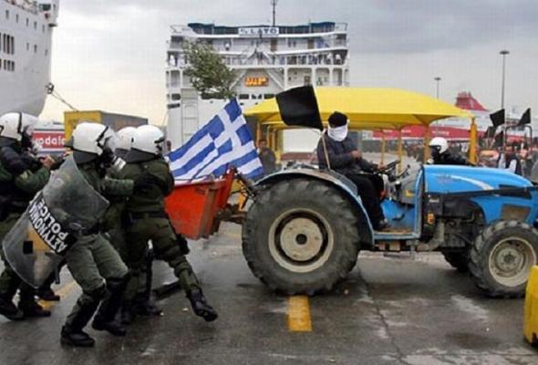 Atenţionare de călătorie MAE: Grecia - blocajele fermierilor eleni continuă 