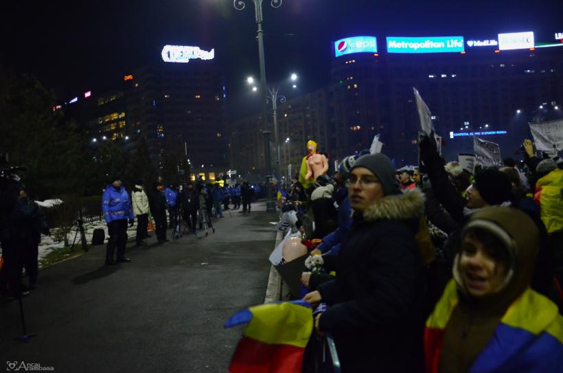 GALERIE FOTO - A treia zi de proteste din Piața Victoriei 18565951