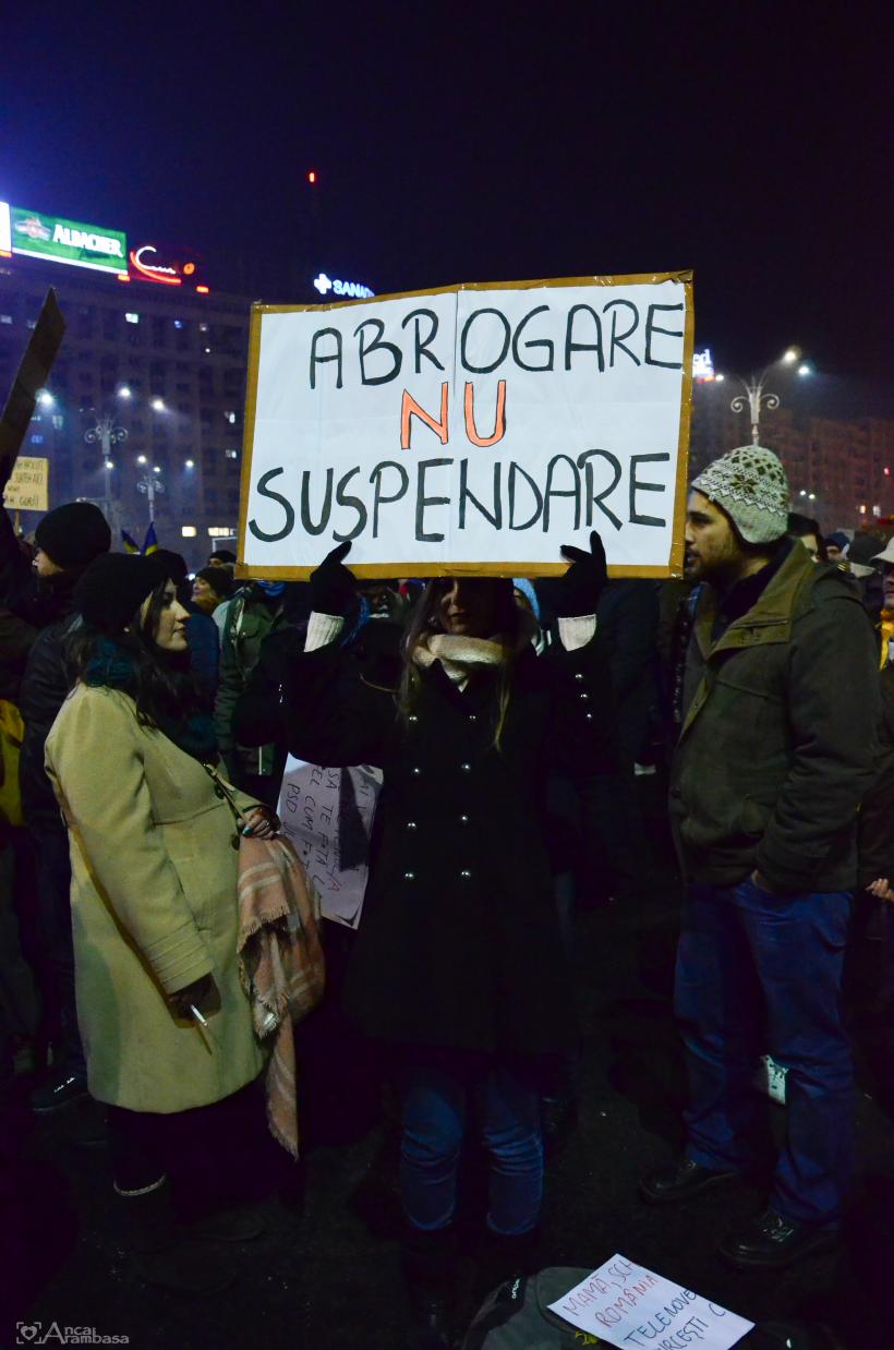 GALERIE FOTO - A treia zi de proteste din Piața Victoriei 18565959