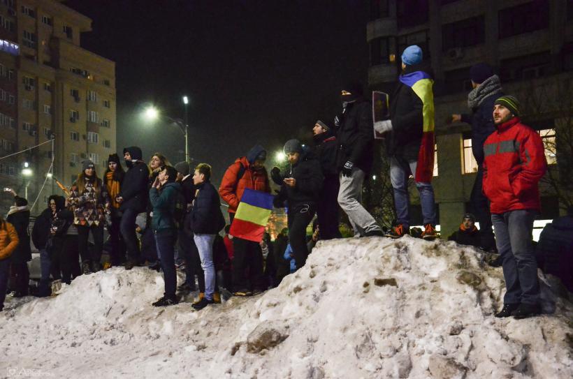 GALERIE FOTO - A treia zi de proteste din Piața Victoriei 18565967