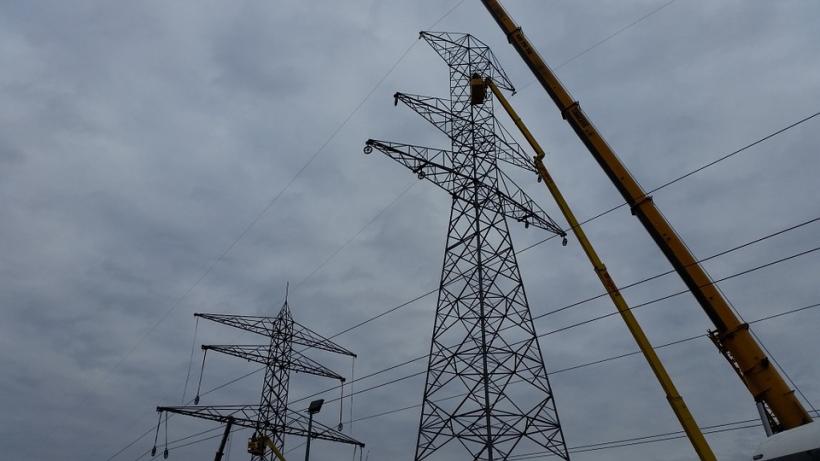 Curentul electric va fi oprit temporar în câteva zone din București