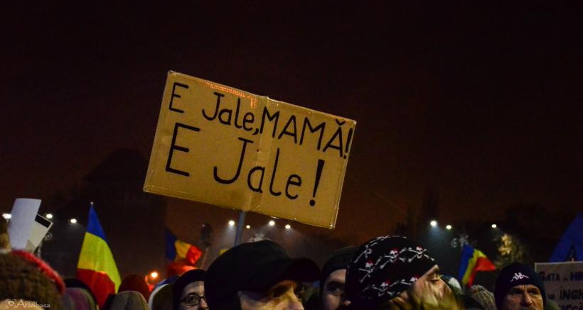 GALERIE FOTO - A șasea zi de proteste din Piața Victoriei 18566241