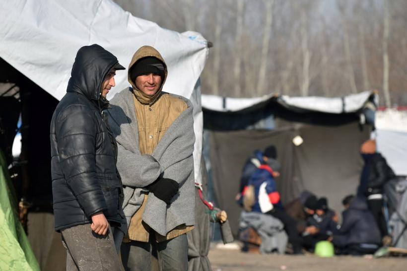 Decizia Ungariei de a ţine refugiaţii în containere, aspru criticată de Amnesty International