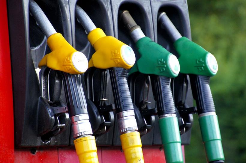 O treime din benzinăriile din București nu au afișat prețurile în locuri vizibile
