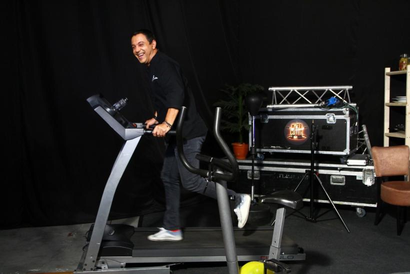 Chefi la cuțite - sezon nou. Juraţii recunosc că s-au cam îngrăşat! Cum vor chefii să slăbească 18567028