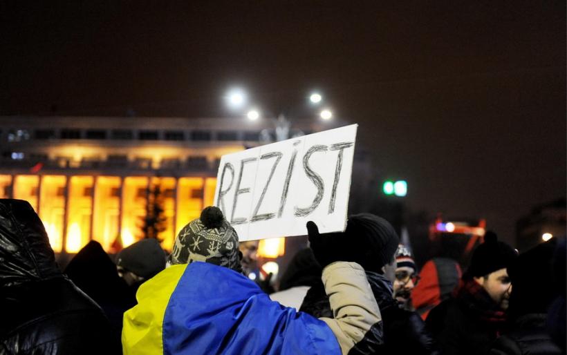 GALERIE FOTO - Protest în Piaţa Victoriei, ziua a 13-a 18566978