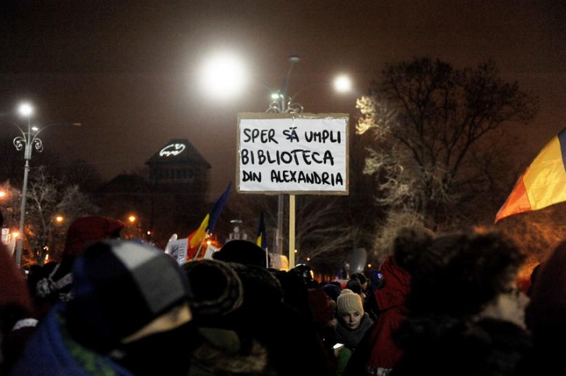 GALERIE FOTO - Protest în Piaţa Victoriei, ziua a 13-a 18566980