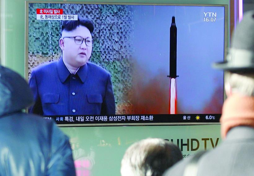 Noul lider american este testat de o rachetă nord-coreeană