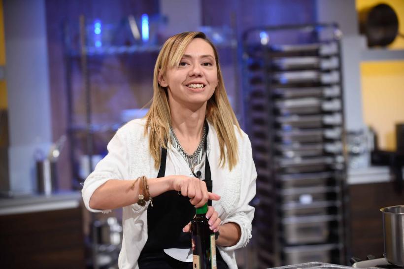 „Chefi la cuțite”, lider de piață pe toate targeturile, la premiera celui de-al treilea sezon! Azi, dragostea e în bucate... exotice 18567112