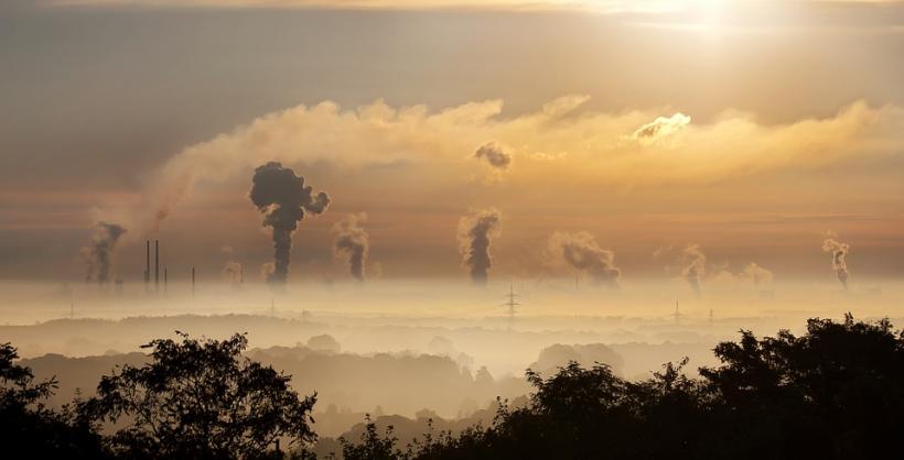 4,2 milioane de persoane au murit din cauza poluării atmosferice în 2015
