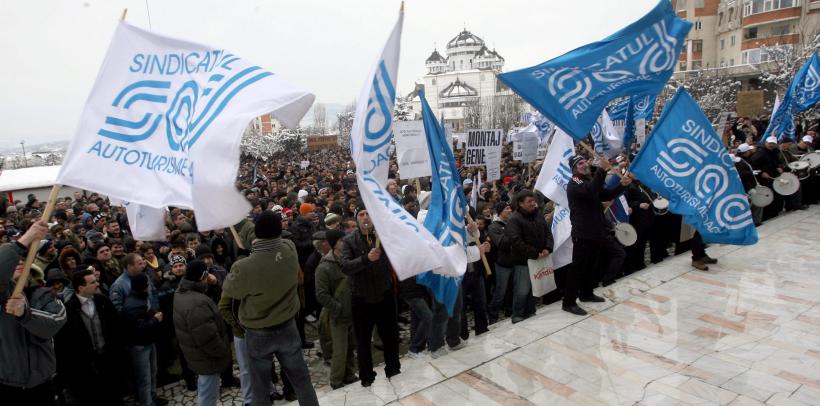 Sindicaliştii de la Dacia au declanşat un conflict de muncă