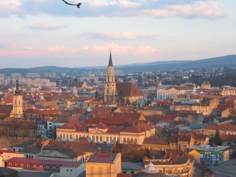O latură a Pieței Unirii din Cluj-Napoca va fi transformată în zonă pietonală