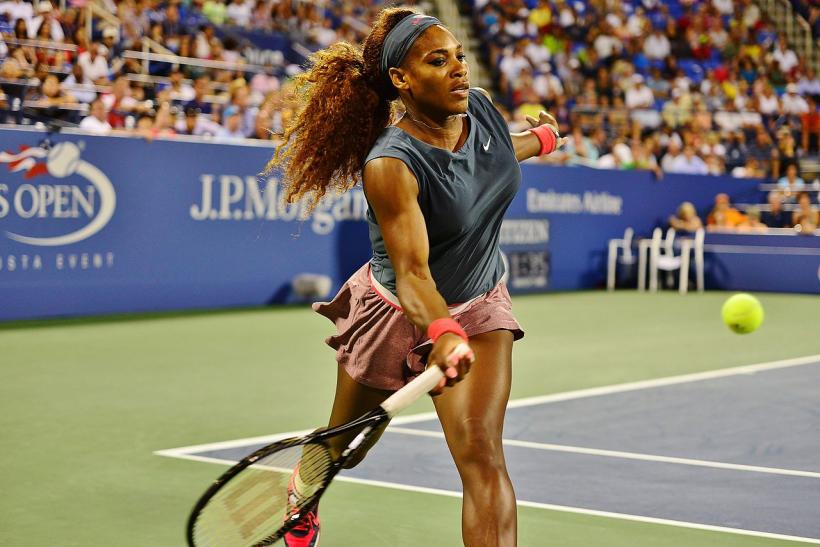 Serena Williams a pozat topless pentru ediţia specială a revistei Sports Illustrated