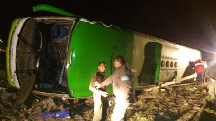 TRAGEDIE în Argentina: Cel puţin 19 morţi într-un accident de autocar