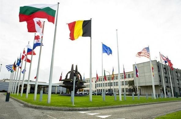 Cetăţenii a patru state membre NATO ar prefera să îi apere Rusia 