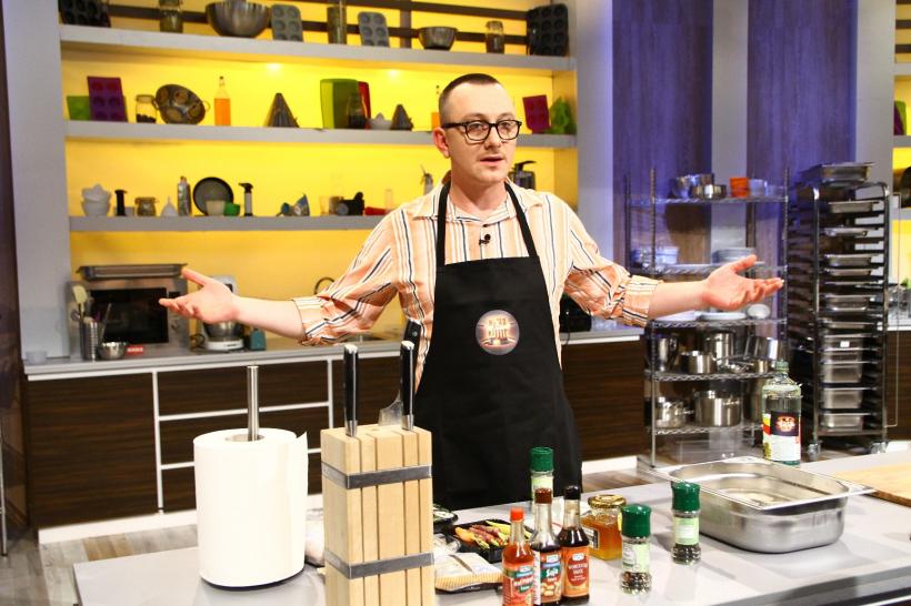 Chefi la cuțite. Revine coșmarul lui Scărlătescu, în timp ce Pacha Man și Don Baxter îi păcălesc pe juraţi! 18567729