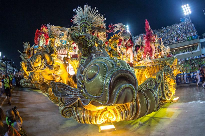 Carnavalul de la Rio începe în pofida corupției, sărăciei și violențelor fără precedent