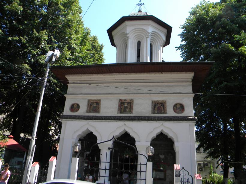 Lucrările de la Biserica Adormirea Sfintei Ana - Batişte din Capitală, înscrisă în Lista Monumentelor Istorice, nu sunt autorizate