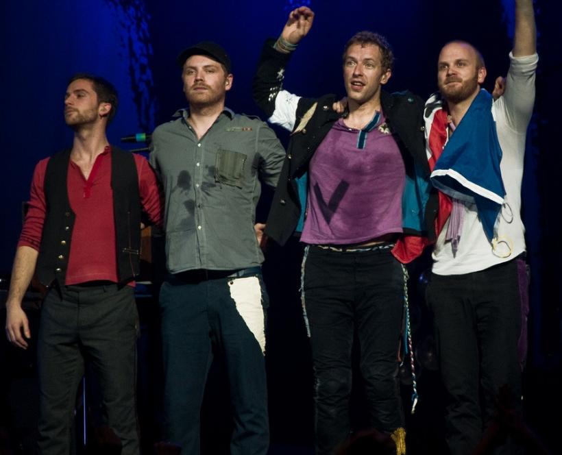 VIDEO - Coldplay a lansat o piesă destinată aniversării de 40 de ani a solistului Chris Martin