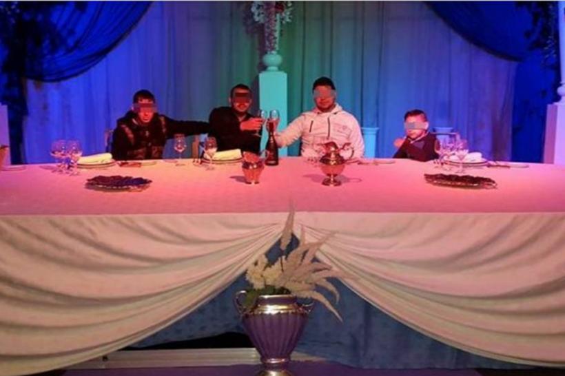 GALERIE FOTO -  Poliția spaniolă i-a identificat pe românii de etnie romă care au fugit fără să plătească, dintr-un restaurant 18569125