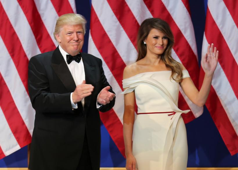 Donald Trump le transmite femeilor 'uriaşul său respect'