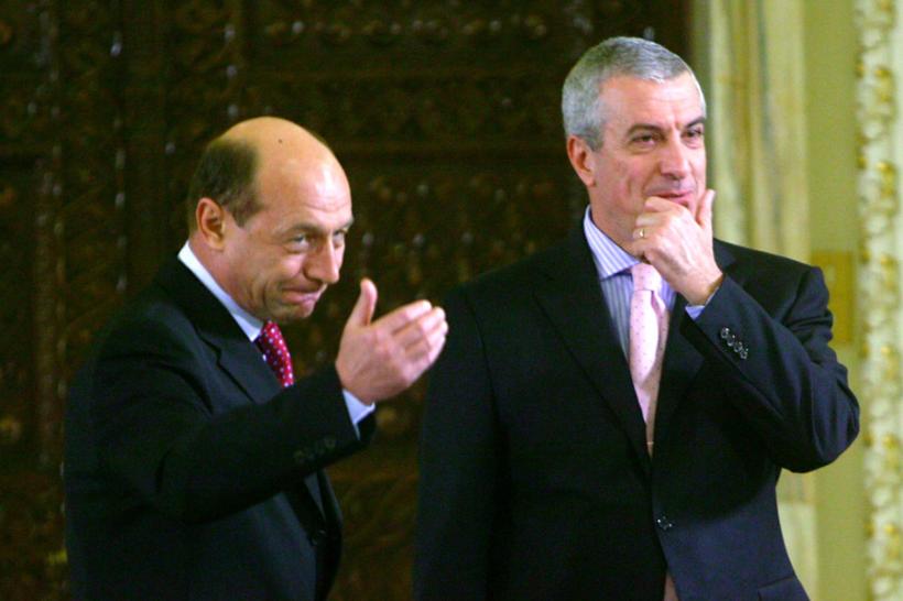 Schimb de replici dure între Tăriceanu şi Băsescu în plenul Parlamentului