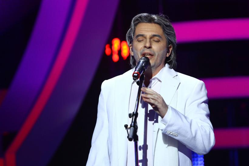 Alex Vasilache a luat lecții de belcanto, ca să cânte ca Andrea Bocelli