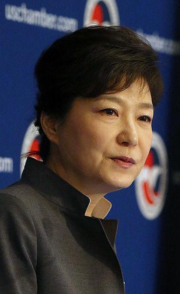 Președinta Park Geun-Hye a părăsit palatul prezidențial din Seul