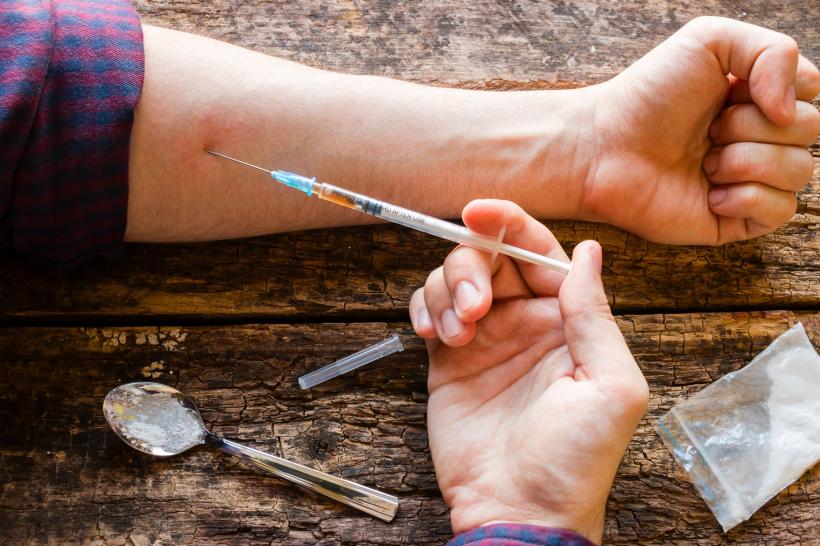 Ofiţer acoperit: droguri la preţ de sandwich, în Bucureşti 18570060