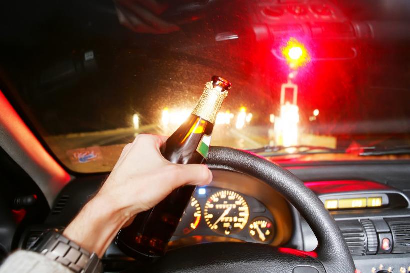 Pericol pe şosele: Sute de şoferi beţi şi drogaţi, la volan